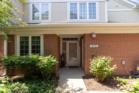 7430 N Lincoln Ave #A, Skokie, IL 60076