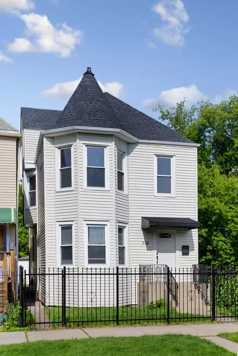 718 N Leamington Ave, Chicago, IL 60644