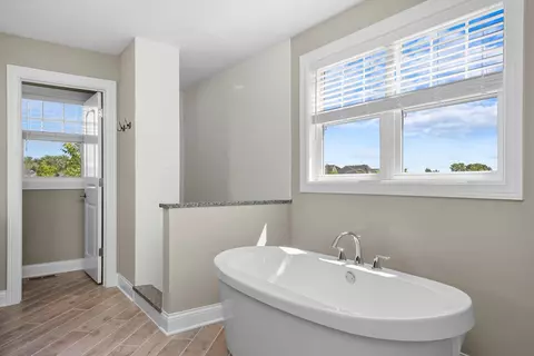 Bath - 12154 S Sinclair Dr, Plainfield, IL 60585 photo 5 of 11
