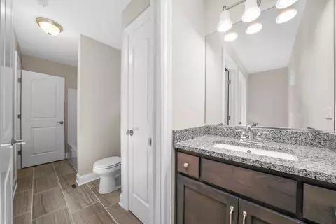 Bath - 12154 S Sinclair Dr, Plainfield, IL 60585 photo 3 of 11