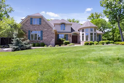 5133 Smokethorn Trl, Belvidere, IL 61008