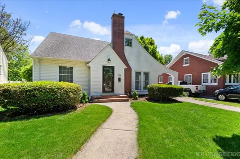724 S 3rd St, Dekalb, IL 60115