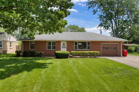 1810 Mcdonald Dr, Champaign, IL 61821