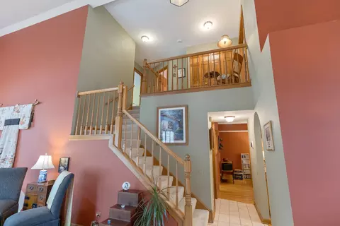4786 Amber Cir, Hoffman Estates, IL 60192 photo 3