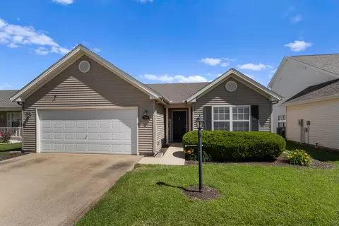 704 Luria Ln, Champaign, IL 61822