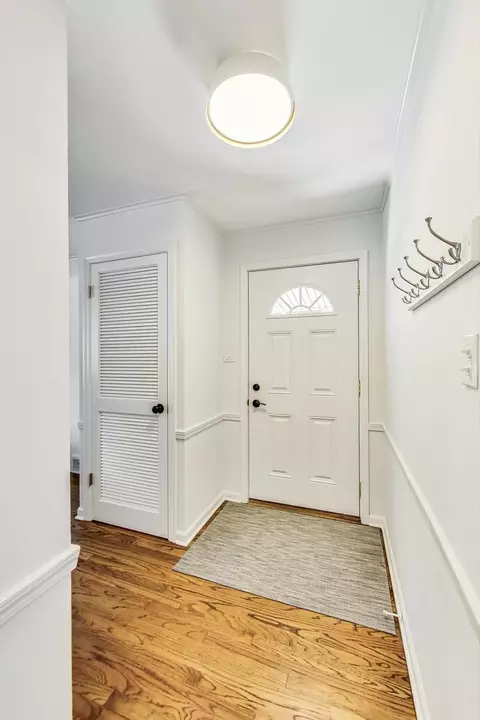 1340 Pendleton Ln, Glenview, IL 60025 photo 15