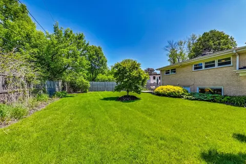 1340 Pendleton Ln, Glenview, IL 60025 photo 36