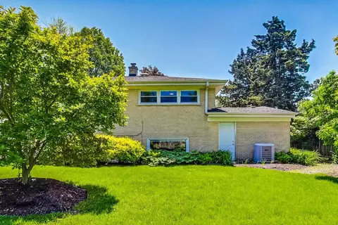 1340 Pendleton Ln, Glenview, IL 60025 photo 34
