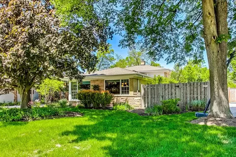 1340 Pendleton Ln, Glenview, IL 60025 photo 4