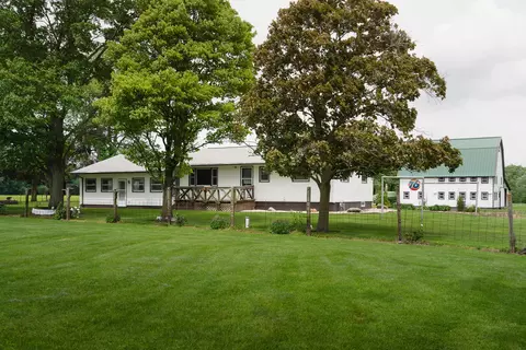 301 N 24th Rd, Oglesby, IL 61348