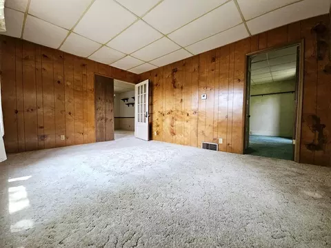 Living - 1335 Long St, Dixon, IL 61021 photo 7 of 7