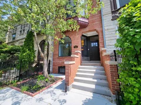 4411 S Berkeley Ave, Chicago, IL 60653
