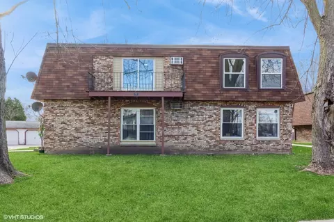 1770 Felten Rd, Aurora, IL 60505