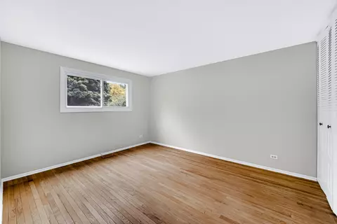 1140 Essel Ct, Wheaton, IL 60189 photo 9
