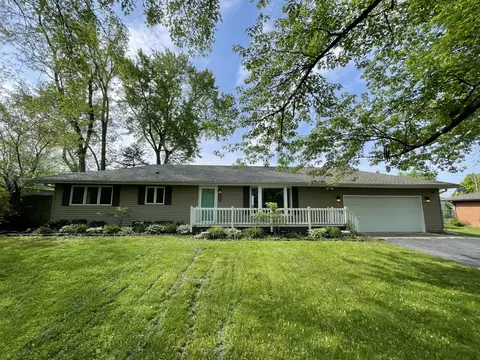122 Gall Ln, New Lenox, IL 60451