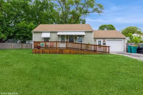 902 Laurel Ave, Wilmington, IL 60481