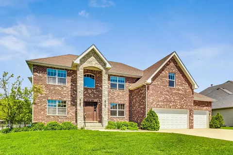 3180 High Pass Ln, Lisle, IL 60532
