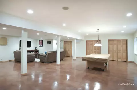 Living - 3015 Albert Dr, Mchenry, IL 60050 photo 4 of 4