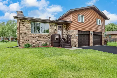 5 Cyrier Ct, Manteno, IL 60950