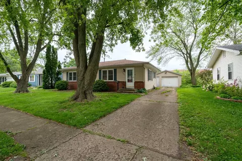 1829 E Lafayette St, Bloomington, IL 61701 photo 3