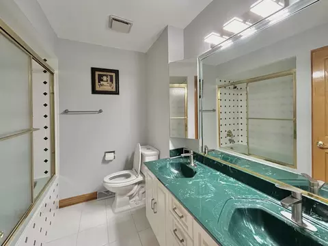 7713 Baker Ct, Darien, IL 60561 photo 31