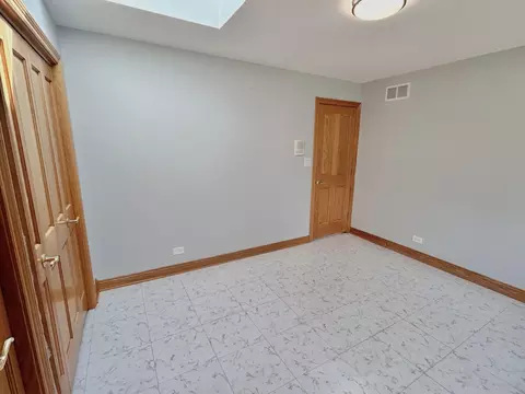 7713 Baker Ct, Darien, IL 60561 photo 21