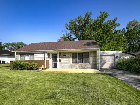 246 Minocqua St, Park Forest, IL 60466