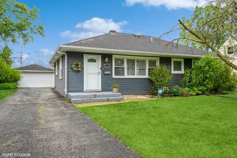7032 Palma Ln, Morton Grove, IL 60053