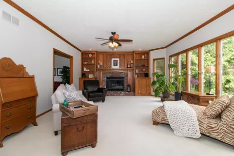 Living - 1 Birch Ct, Normal, IL 61761 photo 2 of 3