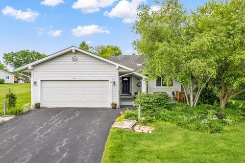 96 Holiday Dr, Lake Holiday, IL 60552