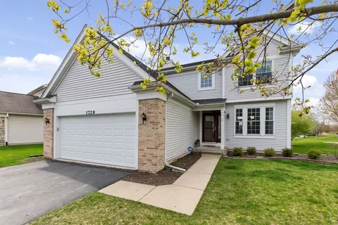 1729 Woodbury Ln, Aurora, IL 60503