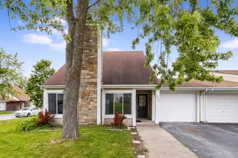 201 Robbin Dr, Romeoville, IL 60446