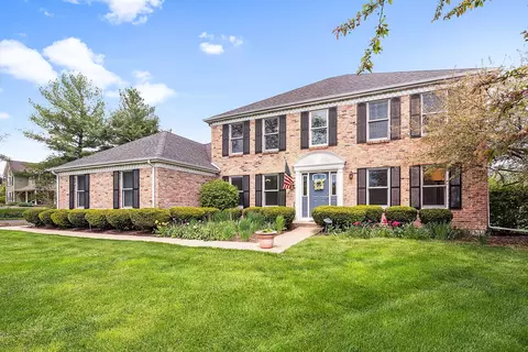 38 W736 Cloverfield Cir, Saint Charles, IL 60175