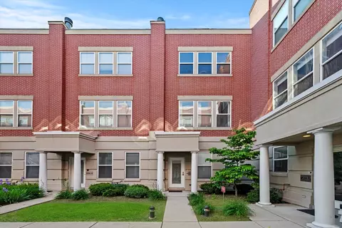 7511 Brown Ave #F, Forest Park, IL 60130