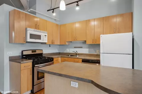 420 S Clinton St #317A, Chicago, IL 60607 photo 4