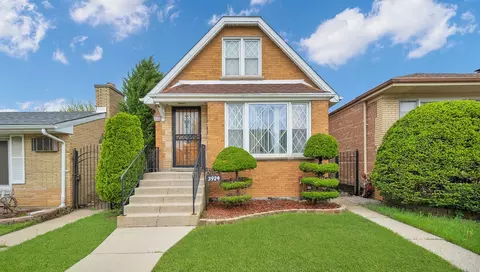 3924 W 58th Pl, Chicago, IL 60629