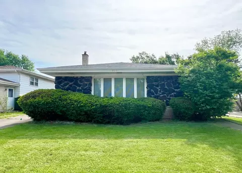 837 N Dee Rd, Park Ridge, IL 60068