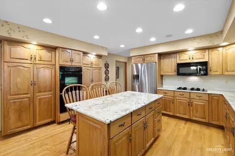 64 Crestview Dr, Oswego, IL 60543 photo 15
