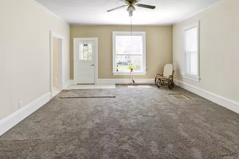 703 E 3rd St, Sterling, IL 61081 photo 4