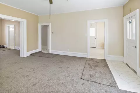 703 E 3rd St, Sterling, IL 61081 photo 5