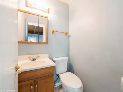 Bath - 3406 Central Rd, Rolling Meadows, IL 60008 photo 1 of 2