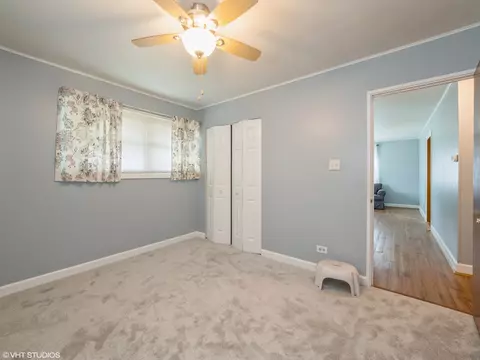 Bedroom - 3406 Central Rd, Rolling Meadows, IL 60008 photo 1 of 2