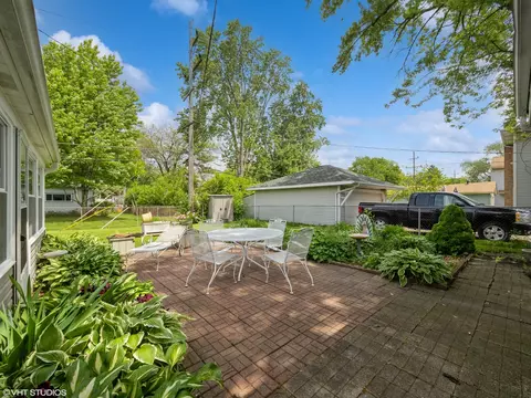 Exterior - 3406 Central Rd, Rolling Meadows, IL 60008 photo 7 of 9