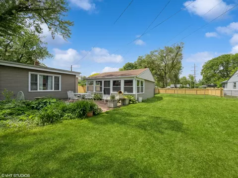 Exterior - 3406 Central Rd, Rolling Meadows, IL 60008 photo 9 of 9