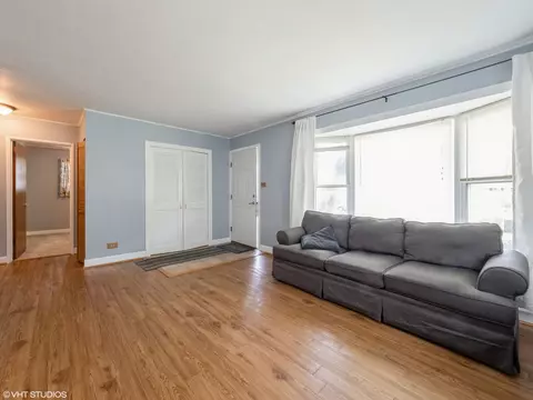 Living - 3406 Central Rd, Rolling Meadows, IL 60008 photo 1 of 6
