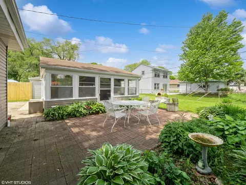Exterior - 3406 Central Rd, Rolling Meadows, IL 60008 photo 6 of 9