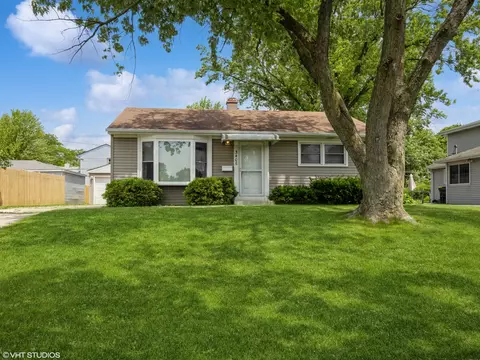 Exterior - 3406 Central Rd, Rolling Meadows, IL 60008 photo 2 of 9