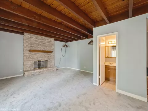 Living - 3406 Central Rd, Rolling Meadows, IL 60008 photo 5 of 6