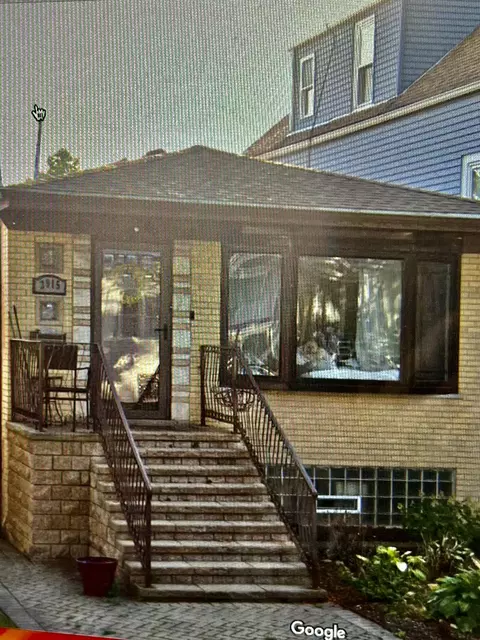 3915 N Francisco Ave, Chicago, IL 60618
