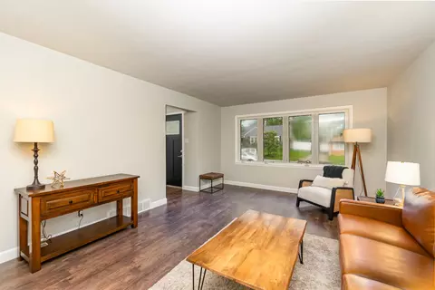 Living - 18045 Oak Ave, Lansing, IL 60438 photo 1 of 3